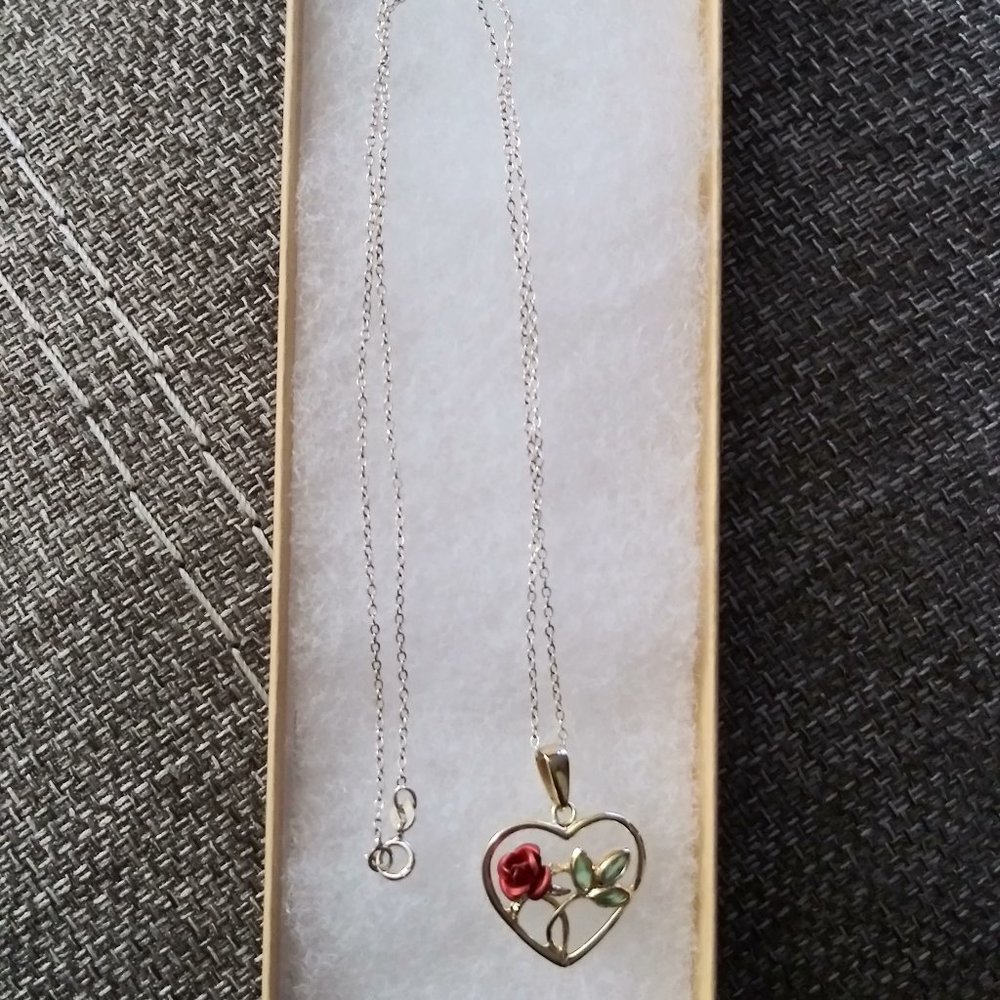 Vintage Sterling Silver Heart w/3-D Rose Necklace - Picture 3 of 11